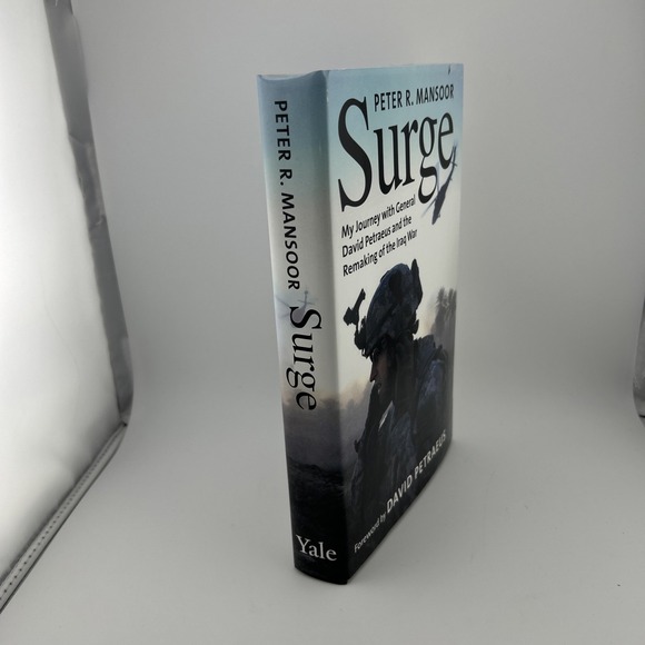 Surge : My Journey with General David Petraeus and the Remaking of the Iraq War - Picture 2 of 3